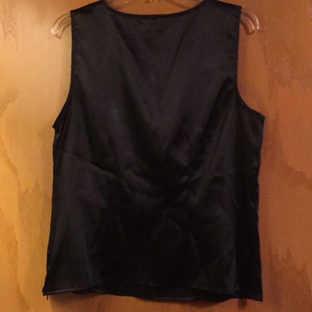 Black Silky Shell - Picture 2 of 2